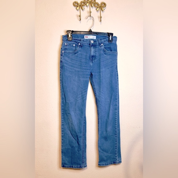 Levi's Classic Straight  514 Blue Jeans. See measurements for size - Picture 2 of 6